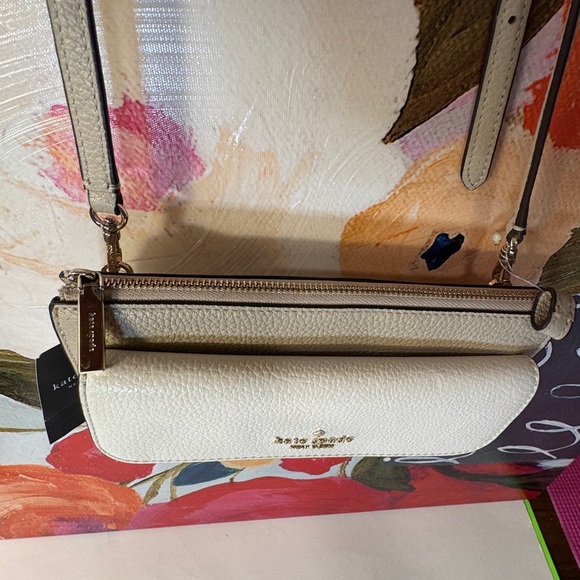 Kate Spade Cream Crossbody Bag - Picture 4 of 10